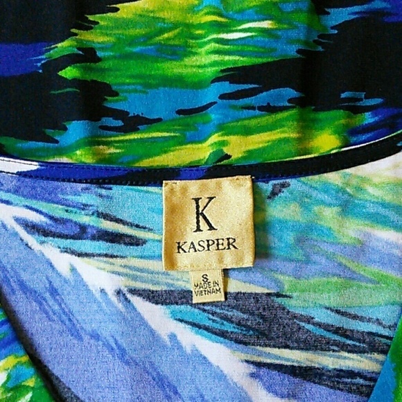 Kasper | Sleeveless V-Neck Printed Tank S - Picture 3 of 3